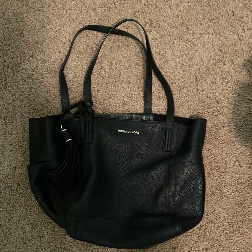 Michael Kors black leather purse handbag